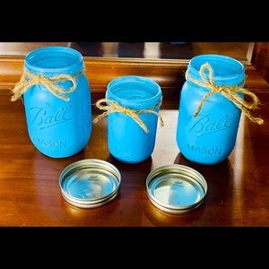 Makeup brush holder set